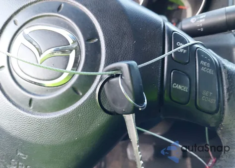 2004 Mazda Mazda3 S из США, поврежденный, VIN JM1BK123541128055